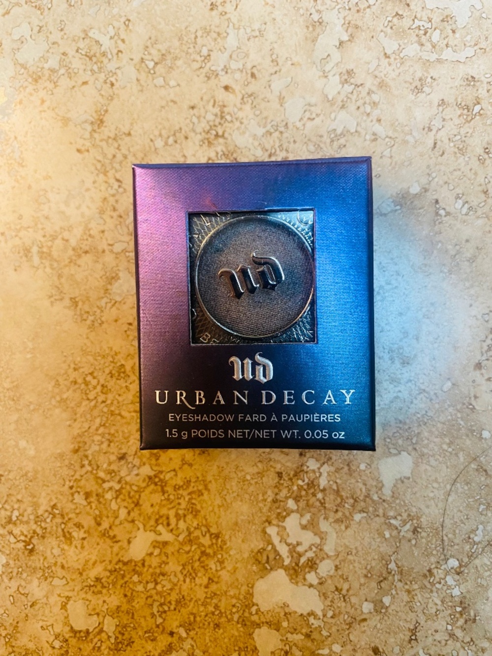URBAN DECAY EYESHADOW “MUSHROOM”